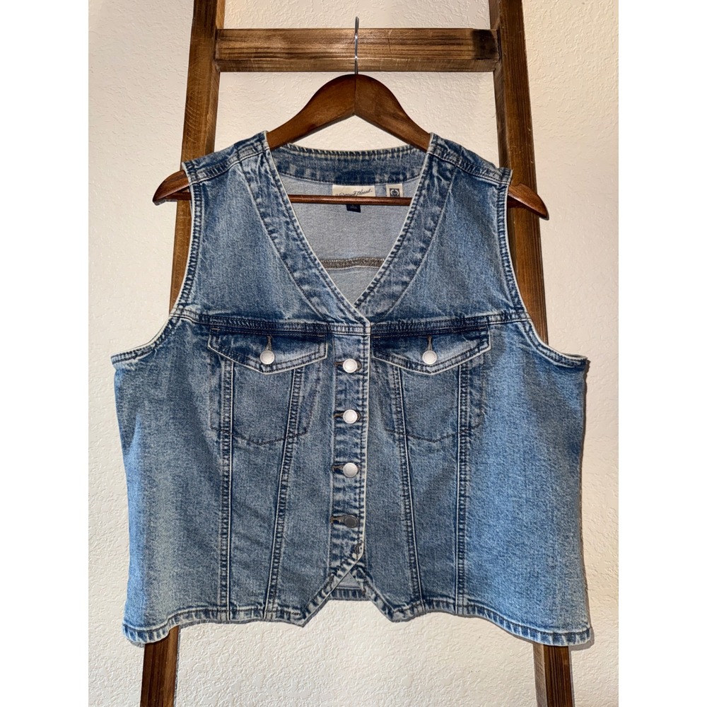 Universal Thread Blue Denim Vest Medium Wash Button Front V-Neck Large